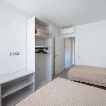 Daire Newly Renovated Modern Two Bibione