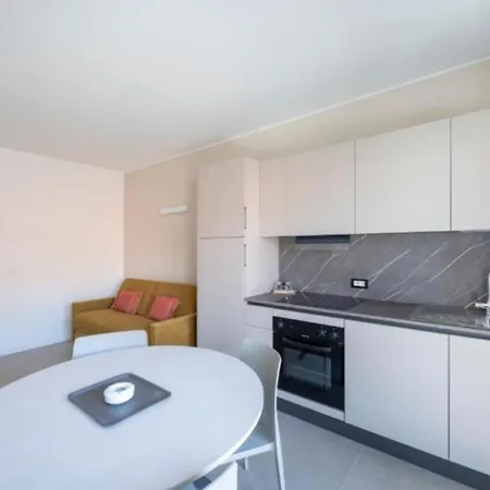 Newly Renovated Modern Two *